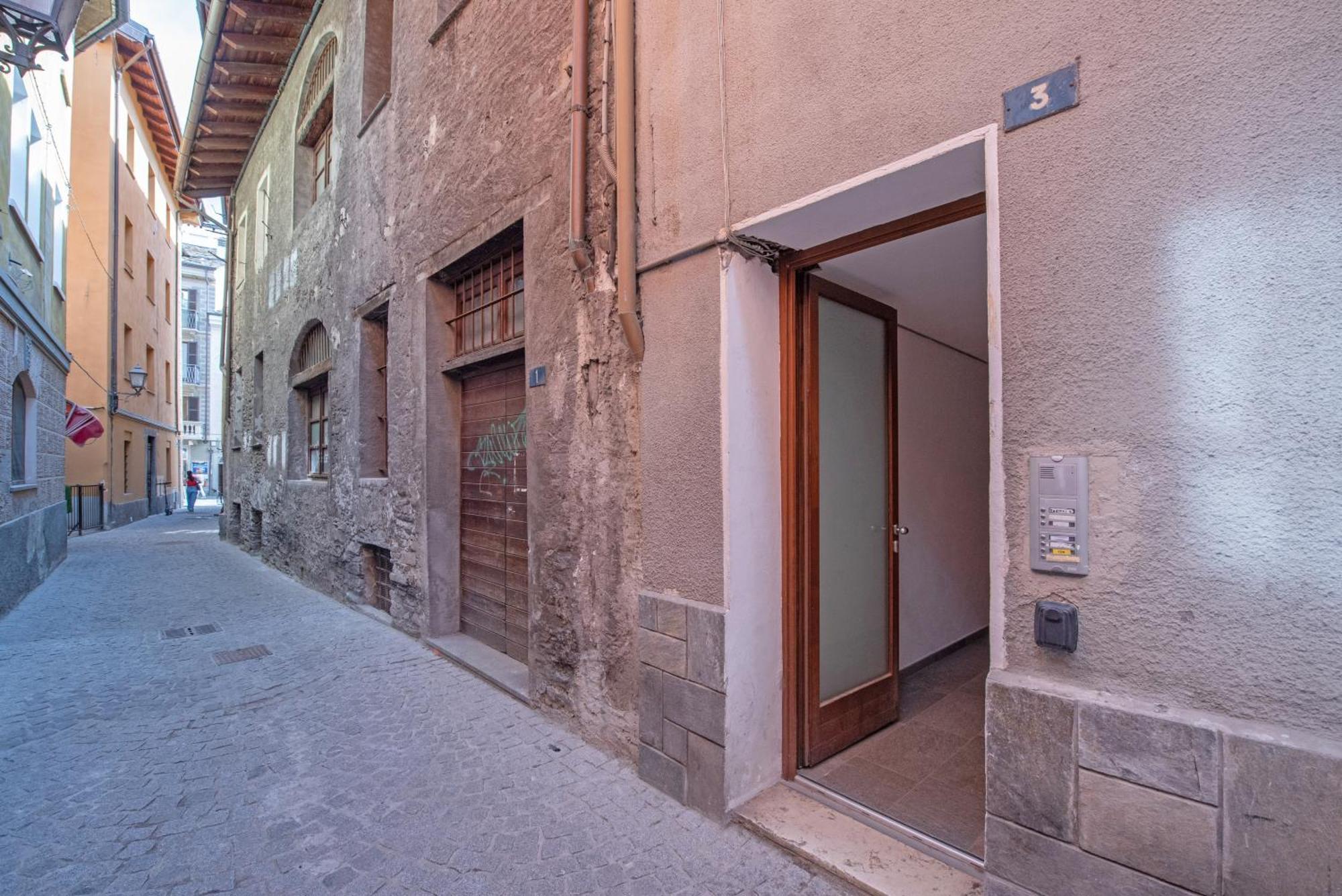 "Refuge De Claude" - Stile E Comfort Ad Aosta Centro المظهر الخارجي الصورة